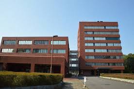 Poses for a photograph beside the u.s. Even With Vaccine Coronavirus Variant Spread May Spiral Out Of Control Japanese Expert The Mainichi