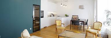 Caves à vin, armoires de vieillissement. Tendance Deco Une Cave A Vin Dans Le Salon Ou La Cuisine Pourquoi Choisir Paris France Eurocave