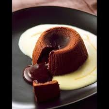 Moelleux Au Chocolat Thermomix Pour 6 Personnes Recettes Elle A Table Recipe Desserts Food Food And Drink