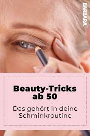 Glitzer Setzt Sich In Den Falten Ab Sechs Beauty Must Haves 50 Schonheitshacks Schminktips Schminktipps
