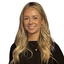 Shannon Ringgold's Instagram, Twitter & Facebook