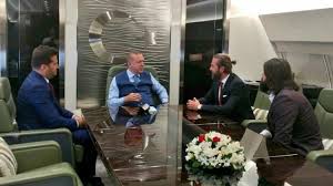 أردوغان يعتذر ويصفق لفريق مسلسل قيامة أرطغرل رحاب ضاهر الأربعاء 2016/11/16 06:59 م بتوقيت أبوظبي ØªØ±ÙƒÙŠØ§ Ø§Ù„Ø¢Ù† Ø§Ù„Ø£Ø®Ø¨Ø§Ø± Ø§Ù„ØªØ±ÙƒÙŠØ© Ø¨Ø§Ù„Ù„ØºØ© Ø§Ù„Ø¹Ø±Ø¨ÙŠØ© Ø£Ø¨Ø·Ø§Ù„ Ù…Ø³Ù„Ø³Ù„ Ù‚ÙŠØ§Ù…Ø© Ø£Ø±Ø·ØºØ±Ù„ ÙŠØ±Ø§ÙÙ‚ÙˆÙ† Ø£Ø±Ø¯ÙˆØºØ§Ù† ÙÙŠ Ø±Ø­Ù„Ø© Ø§Ù„Ø¹ÙˆØ¯Ø© Ù…Ù† Ø§Ù„ÙƒÙˆÙŠØª