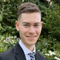 300+ "Simmons" profiles