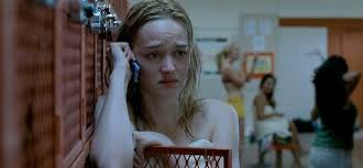 Teeth is a 2007 american horror comedy film written and directed by mitchell lichtenstein. Vod Film Review Teeth Vodzilla Co Where To Watch Online In Uk
