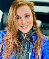 Mandy Cyr (@mandycyr83) • Instagram photos and videos