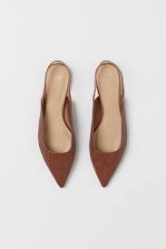 Women's shoes └ women └ clothing, shoes & accessories all categories food & drinks antiques art baby books, magazines business cameras cars, bikes, boats clothing, shoes & accessories coins collectables computers/tablets & networking crafts dolls, bears electronics gift cards. The Best Shoes From H M For Women In 2020 Popsugar Fashion