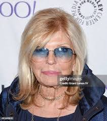Nancy Sinatra's Instagram, Twitter & Facebook
