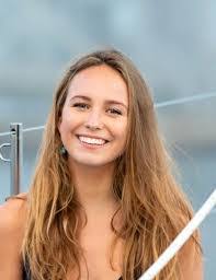 Sophia Benson's Instagram, Twitter & Facebook