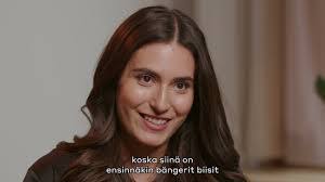 Iris Candelaria's Instagram, Twitter & Facebook