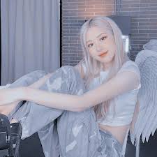 ⫺aesthetic shop⫹ artık gidiyorum :( dynamite scratchırların modası!!! Foto Rose Blackpink Cantik Aesthetic Novocom Top