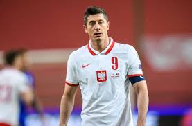 Year after year, he is at or near the top yet it is possible to describe lewandowski as overrated in one key respect: Bayern Munich Robert Lewandowski Injured On International Duty