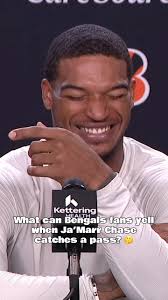 He said screw it… Forget the glove. I've got my right arm, we good. #reds  #cincinnati #mlb #umpires #mlbumpires #huntergreene #pitcher #pitchers  #baseball #noway #showedyou #dominate #cincinnatireds