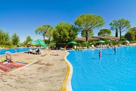 In san vito chietino paese, appartamento in vendita al piano 1° di circa 114 mq commerciali, composto da ingresso su. Gustocamp Camping Cisano San Vito In Bardolino Die Besten Angebote