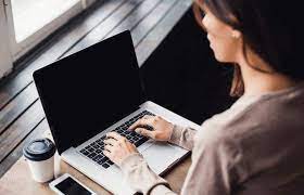 A black screen on your computer can mean several things. How To Fix A Black Desktop Screen On Windows 10