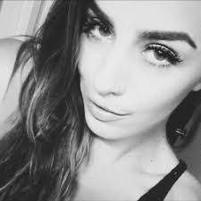 Jacqueline Renee's Instagram, Twitter & Facebook