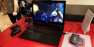 Tak seperti sebuah laptop untuk bermain game, di pasaran memang tidak ada sebuah notebook yang didesain secara khusus untuk ngoding. Laptop Gaming Biasanya Mahal Buatan Dell Kok Bisa Murah
