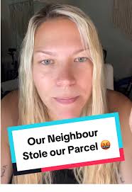 She literally signed for it & kept it!! 🤬 #americanlivingintheuk  #neighbours #parcel #thief #fyp