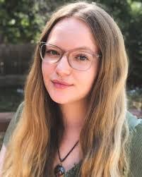 Sarah Osmer's Instagram, Twitter & Facebook