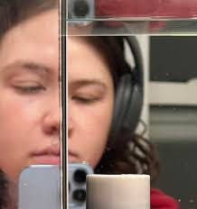 Ginger Miller's Instagram, Twitter & Facebook