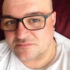 Jamie Mulroney's Instagram, Twitter & Facebook