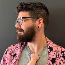 Now that's what we call a TRANSFORMATION🙌🏻🙌🏻🙌🏻 • Stylist: Amanda D.  @amandad.hmua • #urbanrevivalbeautyco #hairsalon #valdostahairsalon  #hairstylist #valdostahairstylist #valdostaga #lowndescounty #lakeparkga  #hahiraga #local #supportlocal ...