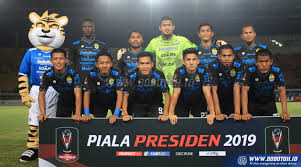Selamat menyimak #persib good job!! Bobotoh Id Soal Pemain Baru Persib Masih Menyumputkan Identitasnya