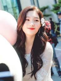 The Live Of Rich Squad 97 Line Jung Chaeyeon Chaeyeon Creative Hairstyles