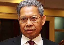 Ahli parlimen jeli, datuk seri mustapa mohamed sertai bersatu, serah borang keahlian kepada pengerusi tun dr mahathir mohamad. Mustapa Mohamed Joins Bersatu Malaysia Today
