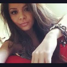 Nadia Miner (@Nadia_Miner)