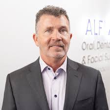 Neil Gandhi's Instagram, Twitter & Facebook