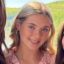 Madeline Atwood's Instagram, Twitter & Facebook