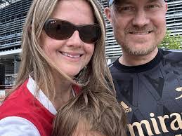 Carmen Connor's Instagram, Twitter & Facebook