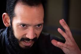 El escritor venezolano Rodrigo Blanco Calderón siente que su país es un  "arma arrojadiza" en España