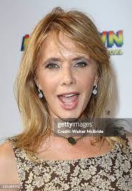 Rosanna Walter's Instagram, Twitter & Facebook