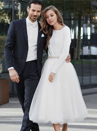 Sofort als pdf gratis runterladen und loslegen! Hochzeitskleider Brautmode Braut Accessoires Piqyourdress