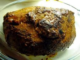 Bei meinem römertopf ist das unterteil glasiert u also 10 minuten wässern faustregel fleisch pro kg 1 std topf komplett in kalten ofen reinstellen und. Rinderbraten Im Topf Oder Im Ofen Kochen Braten