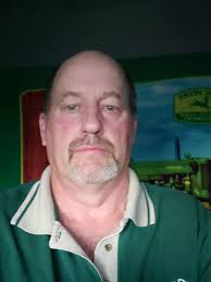 Comparison of John Deere 4020 and IH 966 Tractors