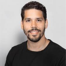 I'm happy to share that after completing my MBA at Northwestern University 