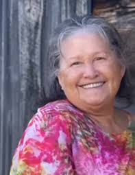 Kellie Isaacs's Instagram, Twitter & Facebook