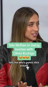 Olivia Lebron's Instagram, Twitter & Facebook