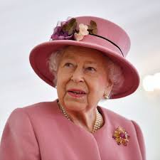The 2022 break will run from thursday 2 june until sunday 5 june, with the late may bank holiday moving to 2 june to allow the extended break. Queen S Platinum Jubilee Will Be Marked By Four Day Bank Holiday Weekend In 2022 Chronicle Live