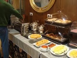 Featured amenities include complimentary newspapers in the lobby, multilingual staff, and luggage storage. Buffet Desayuno Fotografia De Hotel Centro Los Braseros Burgos Tripadvisor