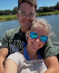 Does anyone here like Veronica? I've been yelling at the TV all season 7