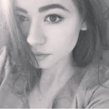 Nicole Borowicz's Instagram, Twitter & Facebook