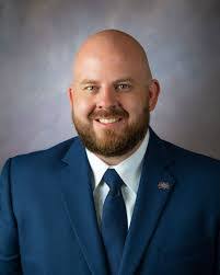 Amanda Luedke's Instagram, Twitter & Facebook