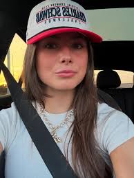 Hailey 🤍🤍 (@hailey.lowery) • Instagram photos and videos