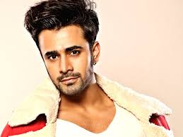 Last night, tv actor pearl v puri, known for his roles in 'naagin 3', 'phir bhi na maane badtameez dil' and 'bepanah pyaar,' was arrested by the mumbai and waliv police for allegedly. Hdi5zj Xvozsim