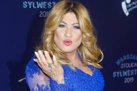 Sobotni koncert, reklamowany jako absolutnie zatrzęsienie gwiazd, został totalnie zdominowany przez naszą divę. Beata Kozidrak Jest Od Tego Totalnie Uzalezniona To Jej Wielka Slabosc Zdjecia Nie Klamia Super Express Wiadomosci Polityka Sport