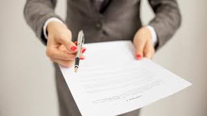Le contrat est un engagement ou une convention qui crée des obligations entre deux ou plusieurs personnes. Reforme Du Code Du Travail Qu Est Ce Que Ce Contrat De Projet Que Concocte Le Gouvernement Lci