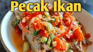 Resep kumpulan aneka masakan ikan mas yang akan senantiasa diharapkan mampu memperkaya koleksi resep ibu dirumah, sehingga ibu bisa menghidangkan sajian lezat yang nikmat dan lebih baru untuk keluarga tercinta dirumah. Pecak Ikan Kembung Seger Dan Sangat Enak Youtube